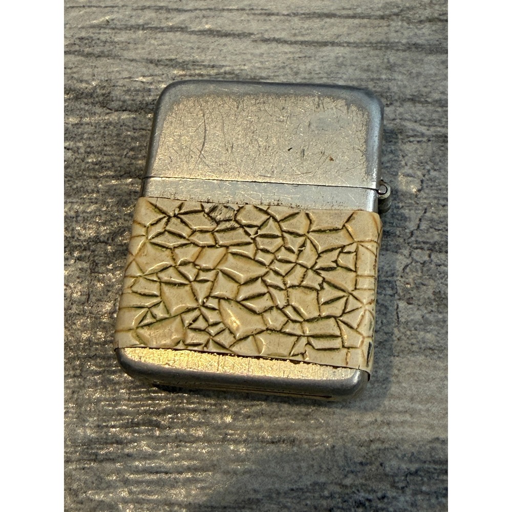 Storm Queen Windproof Pocket Lighter Pebbled Cream Park Sherman USA